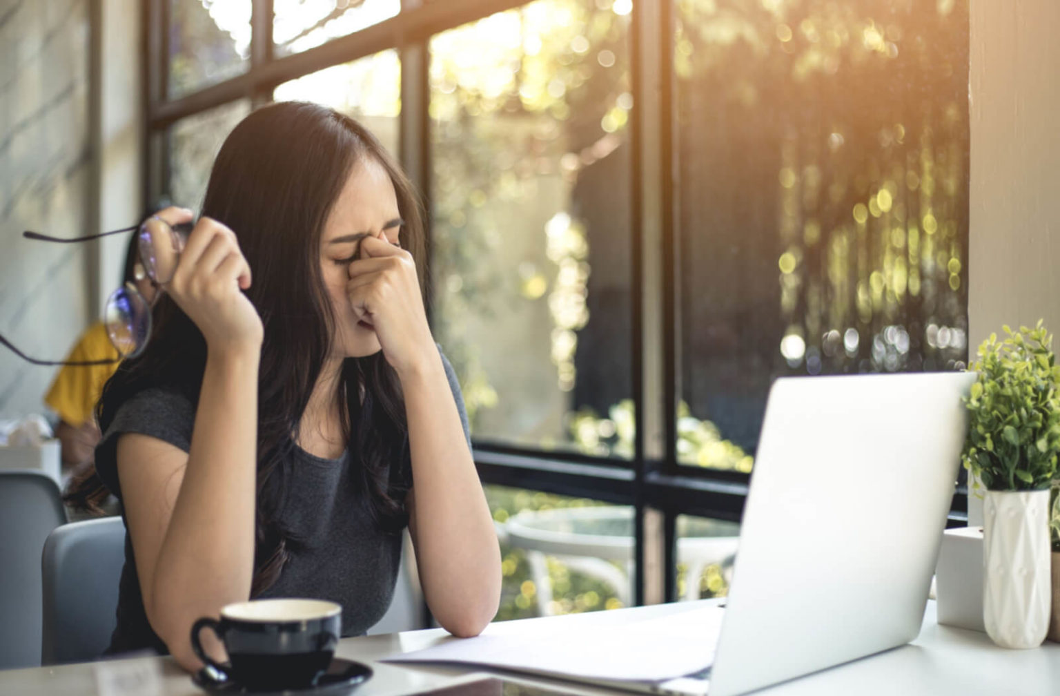 can-caffeine-cause-dry-eye-mississauga